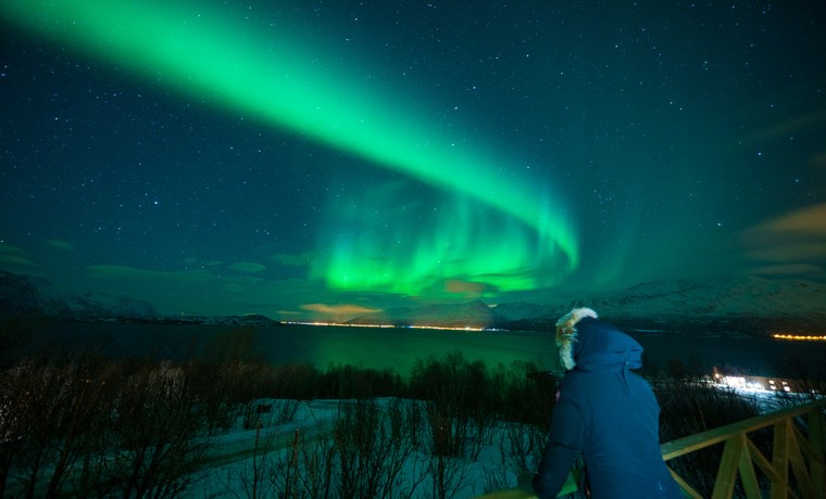 Para ver a Aurora Boreal é necessário contratar o seguro viagem Noruega