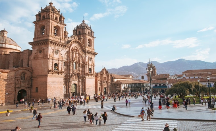 Ao viajar para Cusco, considere um bom seguro viagem Peru. 
