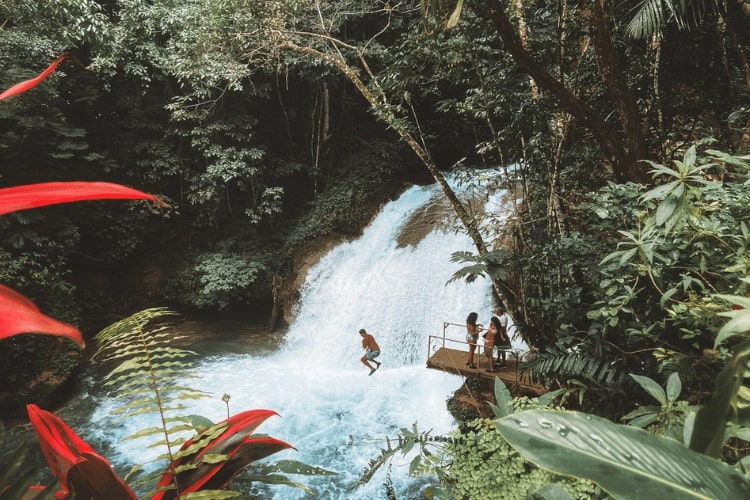 Cachoeira na Jamaica