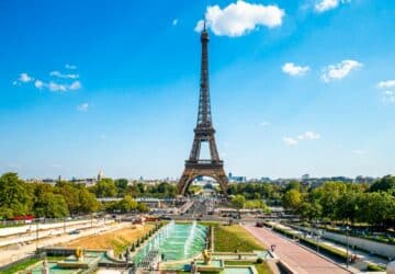 Torre Eiffel, Paris em um lindo dia de sol