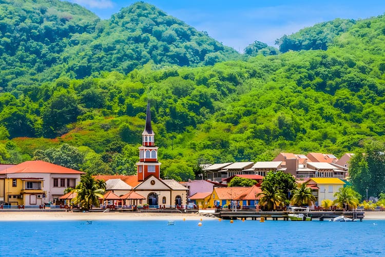 O seguro viagem Martinica é essencial para aproveitar as paisagens paradisíacas com tranquilidade.