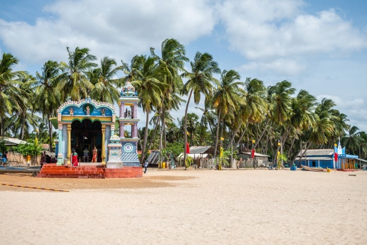 Em praias e lugares remotos, o seguro viagem Sri Lanka se faz ainda mais necessário.
