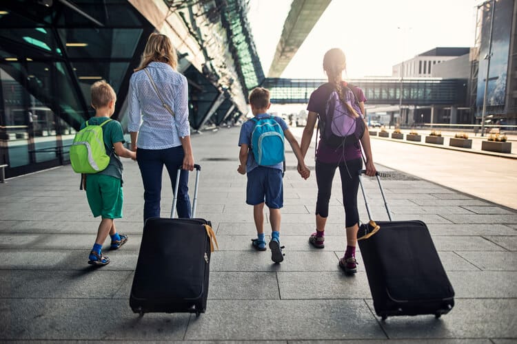 Seguro viagem familiar garante a proteção de todos durante a viagem nacional ou internacional.